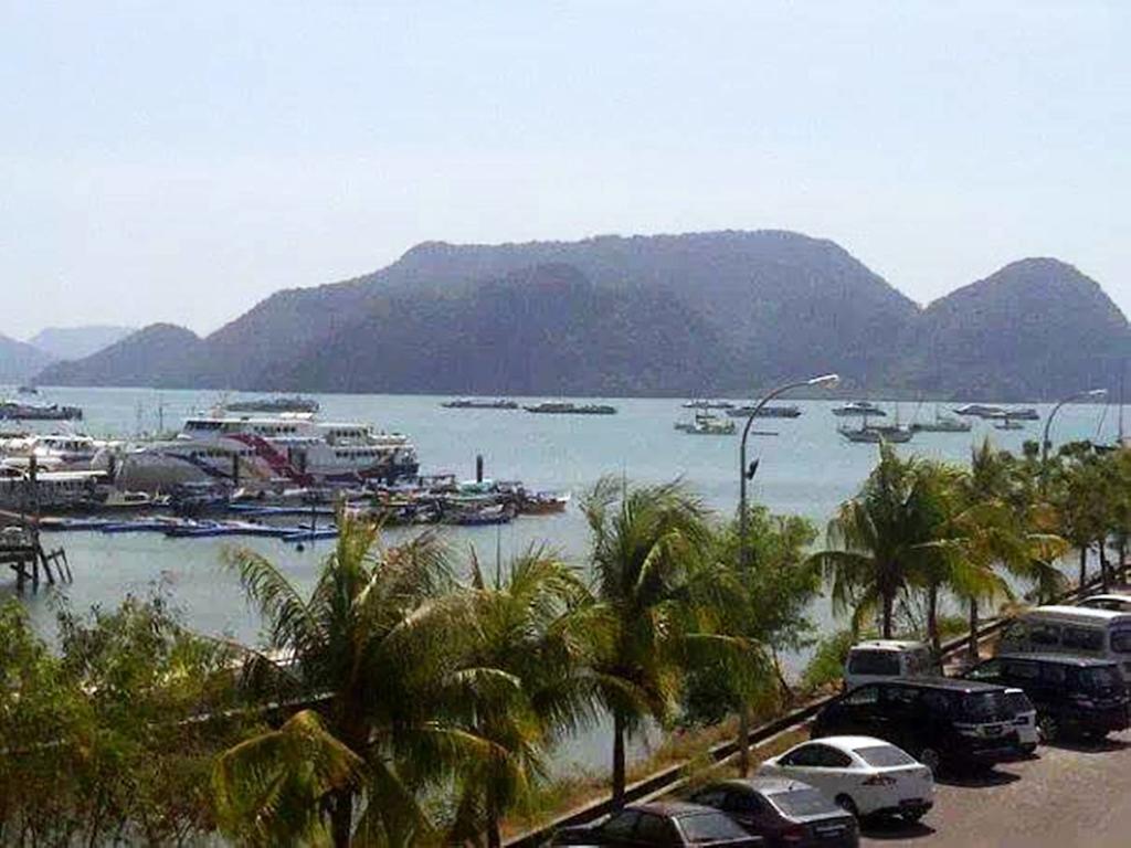 Geopark Hotel Kuah Langkawi Exterior photo